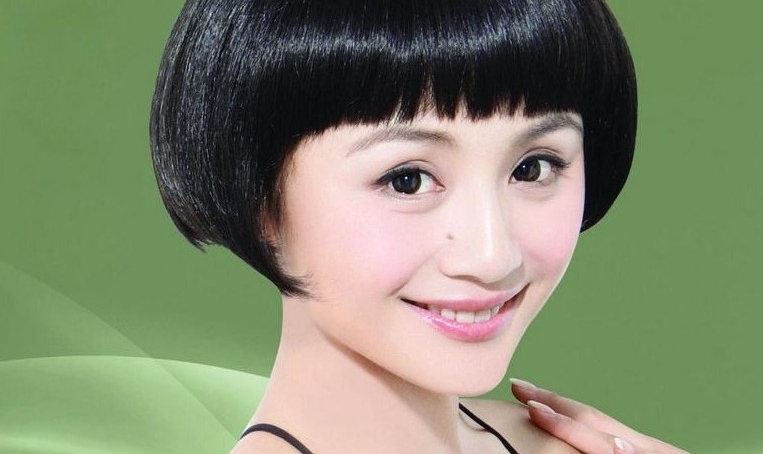 曹颖整容了吗