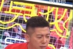 海泉力挺羽凡节目中当场洒酒祭卓伟 一旁陈赫的