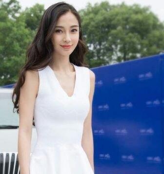 同样是Dior中国区品牌大使 baby被骂惨黄轩口碑爆棚