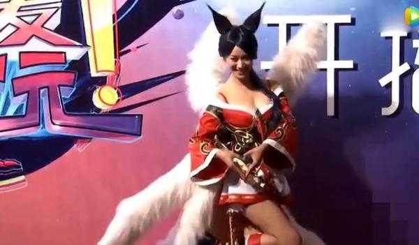 她是武林外传唯一没红主演 今变性感九尾狐让曹云金挪不开眼