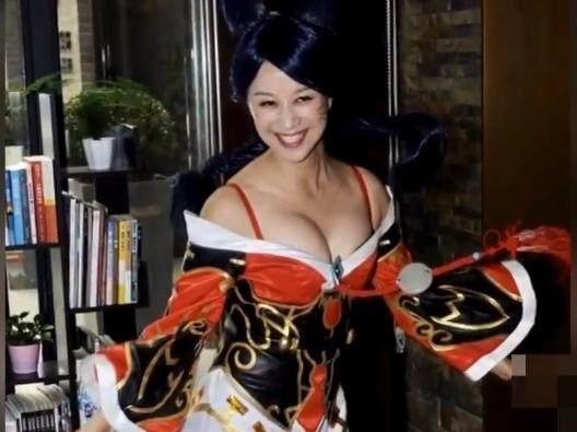 她是武林外传唯一没红主演 今变性感九尾狐让曹云金挪不开眼