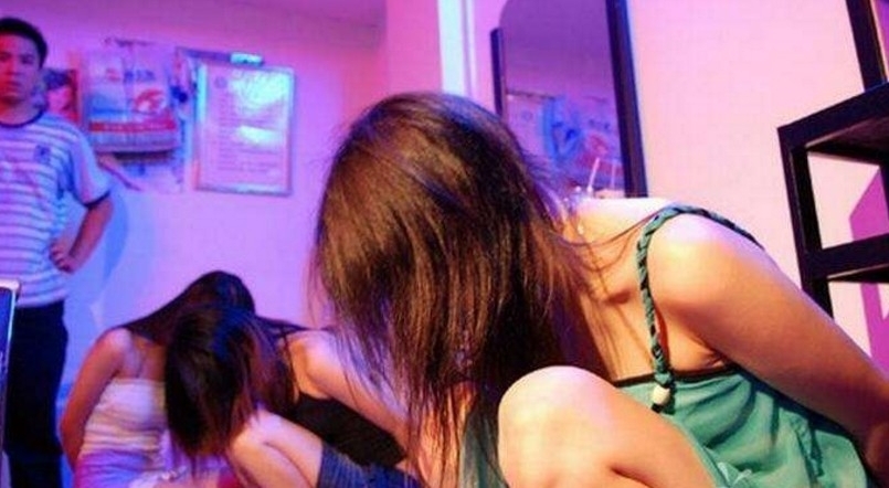 好哥找卖淫女同房嫖娼