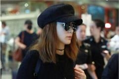阿娇着镂空上衣露小腹被赞美上天 但有网友说她