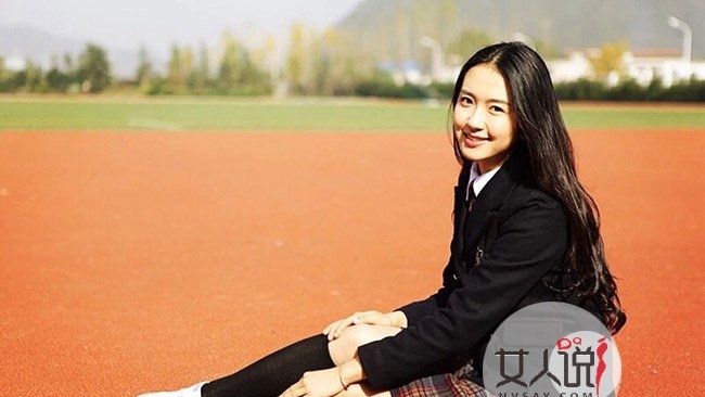 许龄月整容前后照片对比