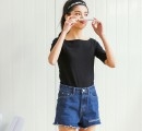 炎热的夏天穿什么的颜色的衣服更凉快？夏日穿