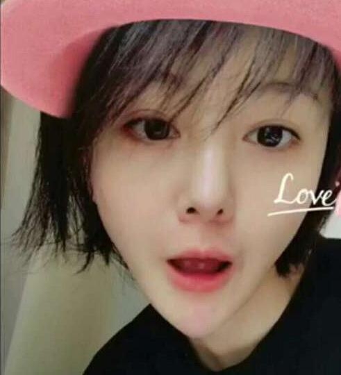 郑爽被问觉得自己的演技如何 她的回答满满都是套路机智100分