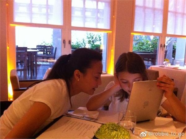马雅舒13岁继女婴儿照美萌超米雅 化开与继母矛盾将中国读书