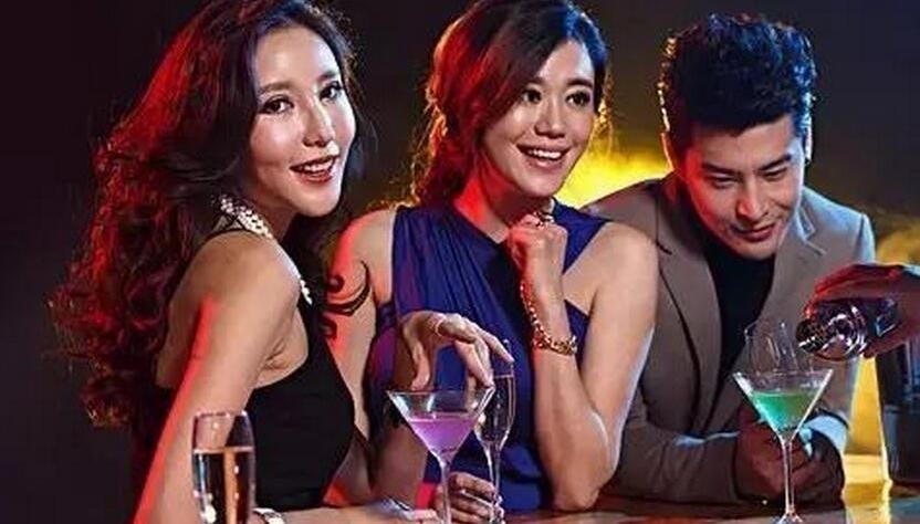 城中村里的夜场女孩们