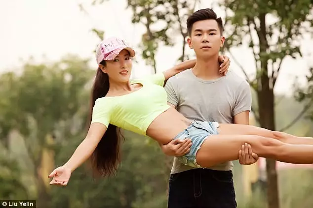 女子因一组情侣照被网络人肉 结局却大逆转!
