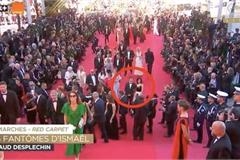 唯一带作品中国女星戛纳红毯被催快点走 杨幂当