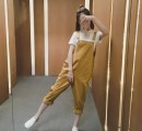 背带裤搭配 夏季背带裤这样穿更减龄