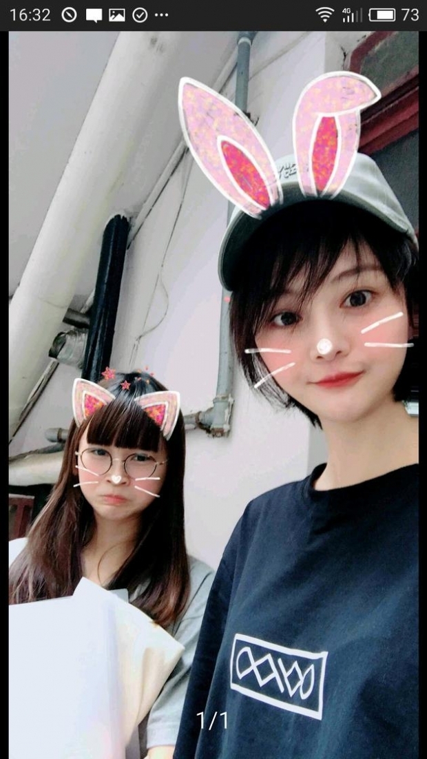 郑爽美颜相机加特效 俏皮甜美又回颜值巅峰