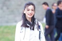 苏芒曝黄晓明儿子长相 无意说出baby产后急速瘦身