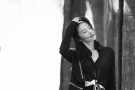 杨子姗美照发不停 黑白质感大片美得犯规