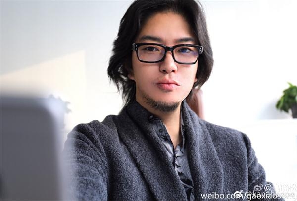 高晓松重现盛世美颜竟让网友想亲了 岳云鹏简直颠覆性改变