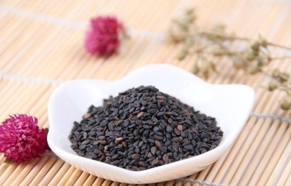 黑芝麻怎么吃治脱发 5种食谱对头发最好