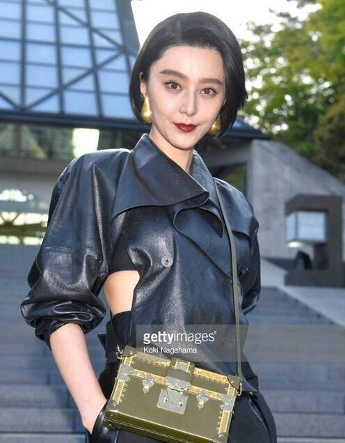 外媒无PS镜头下唐嫣范冰冰长这样 都输给了baby昔日闺蜜文咏珊
