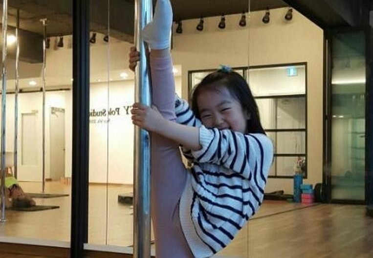 钢管舞辣妈成网红