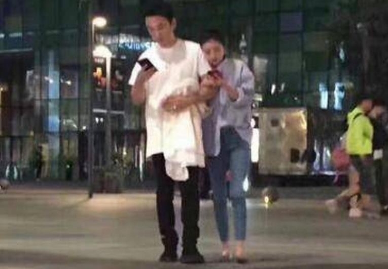 王思聪被曝带女友产检