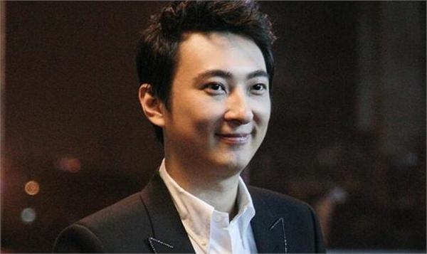 柯洁首战失利不敌AlphaGo 王思聪开怼：你那嚣张劲哪儿去了