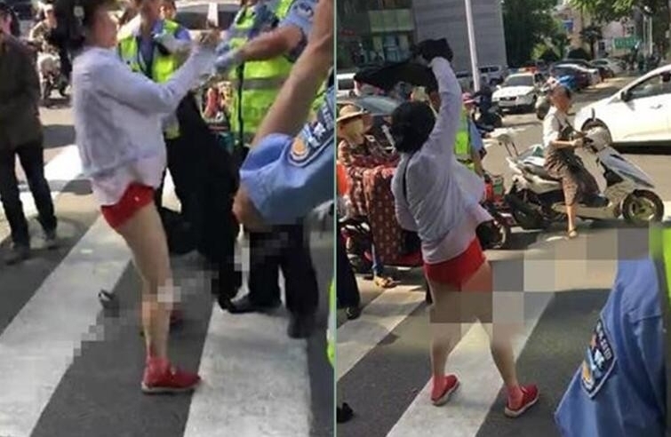 女子交警面前脱衣