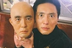 《贵族侦探》号称“1亿拍1集” 人皮面具还原度