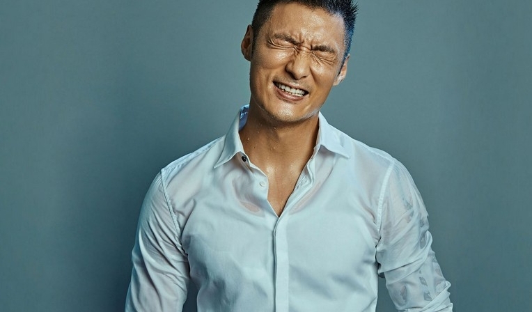 余文乐告别张志明
