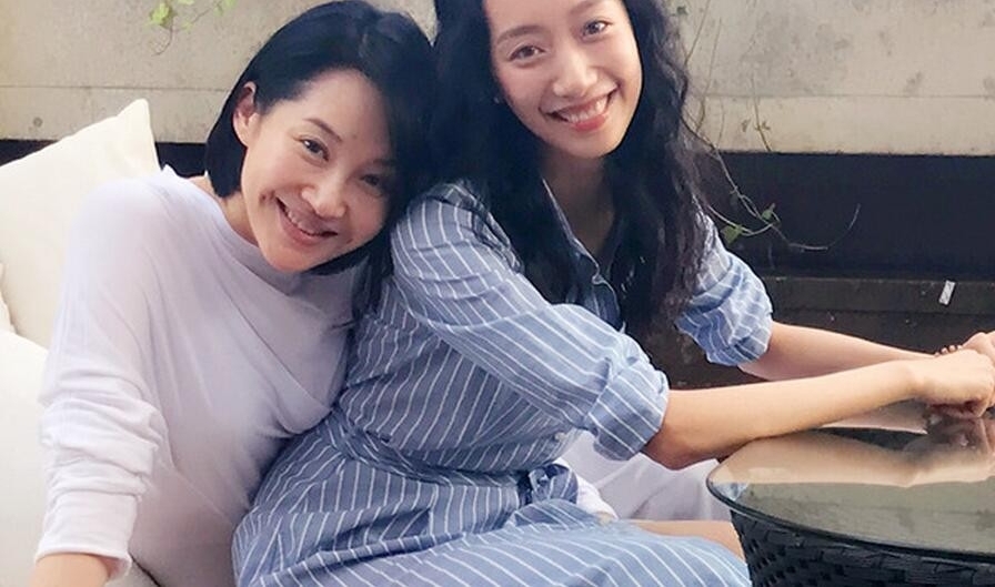 许晴胸前有亮点