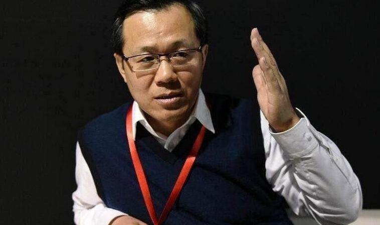 卓伟一年能挣多少钱