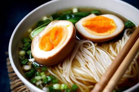 食疗养生指南  日常生活中清肠排毒吃什么食物好