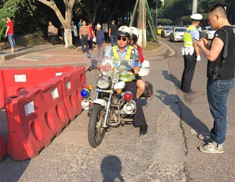 忘带全班准考证
