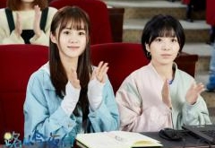 安悦溪亮相上海电视节 新作《路从今夜白》引期