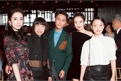 杨幂颜好又脸小？和章子怡站在一起 大幂幂竟然