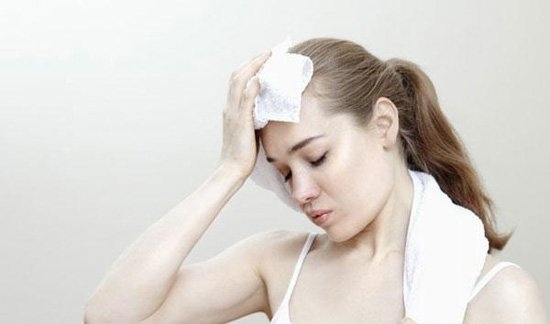 女人腰疼的原因有哪些 女性腰疼该怎么缓解