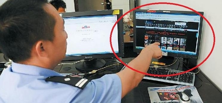 黄色网站疯狂敛资