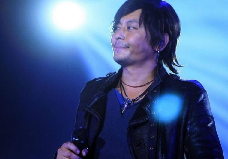 王杰退出歌坛真相揭秘