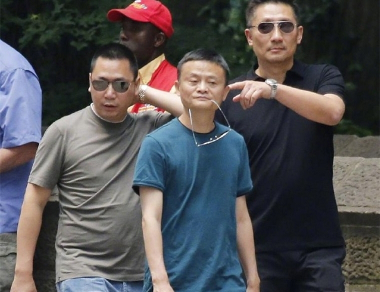 马云现身纽约赵薇老公同行