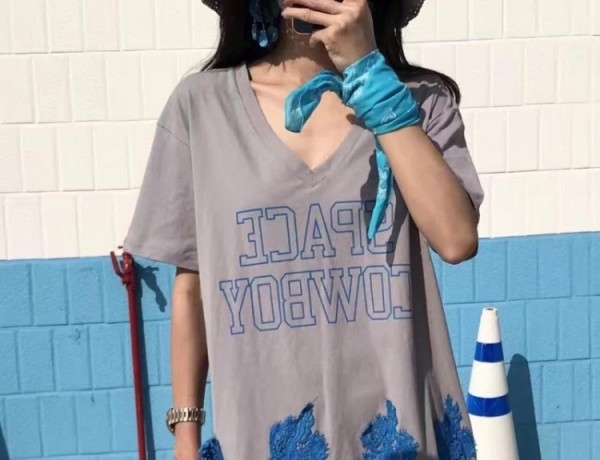 夏季女装短袖个性款T恤 夏季短袖T恤的搭配