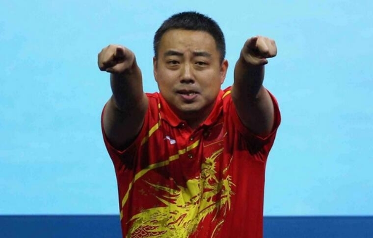 冯小刚力挺国乒