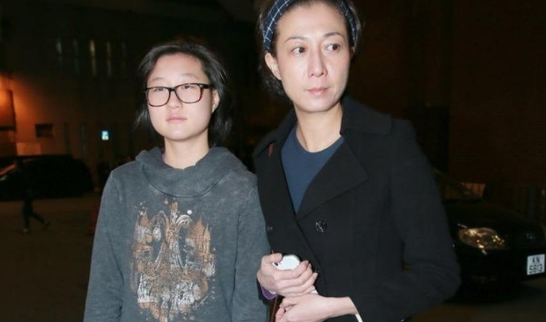 小龙女自杀是真的吗