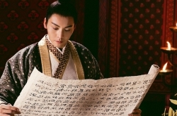 《醉玲珑》曝花絮“揭穿”陈伟霆 可爱真的不是