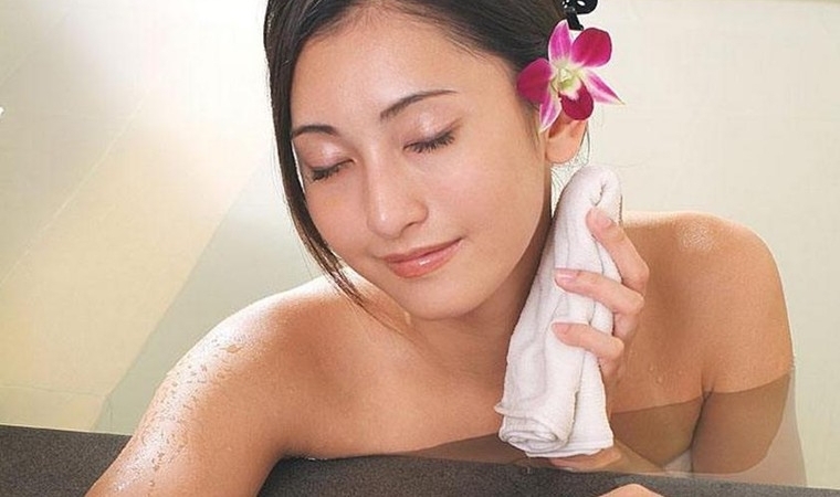 女浴室裸照流出