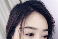 蒋欣深夜自娱自乐刷存在感 晒出这照片还自称不