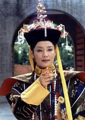 她演恶婆婆走红获奖无数却被男人伤透心 62岁仍独居身世神秘
