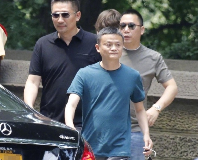 马云现身纽约赵薇老公同行
