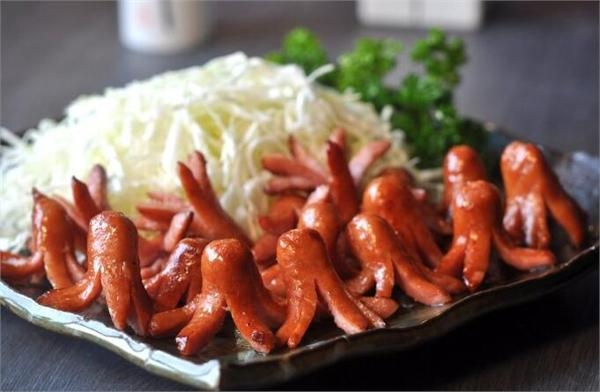 深夜食堂5根香肠卖30块太暴利 吴昕宛若智障黄磊竟看得下去