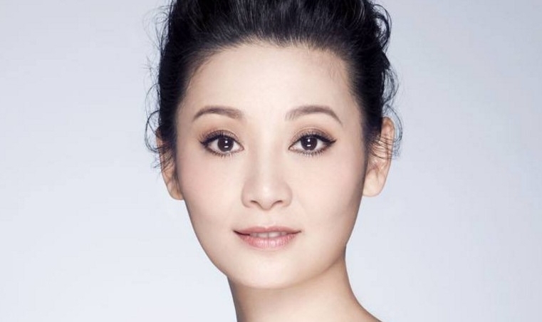 冯小刚和徐帆差几岁