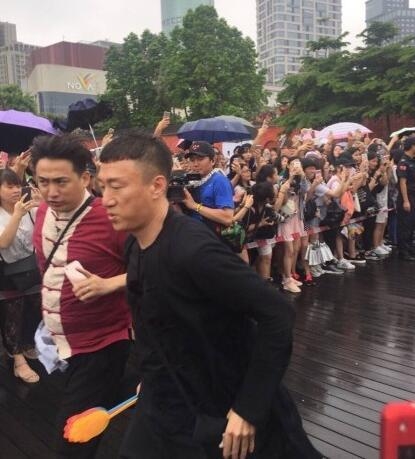 极限挑战3开录孙红雷路透照成表情包 孙漂亮看了想打人