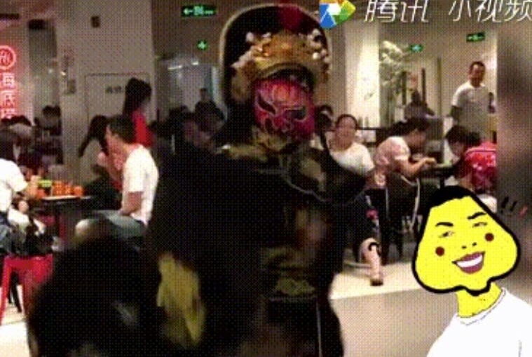 变脸失败尴尬离场