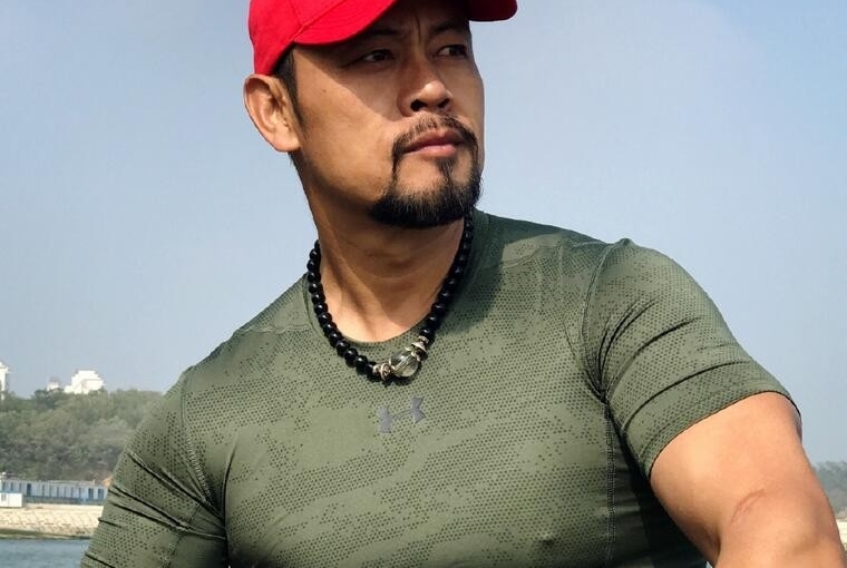 他是中国巨石强森